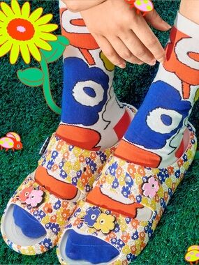 Marimekko x Crocs slides W8 M6